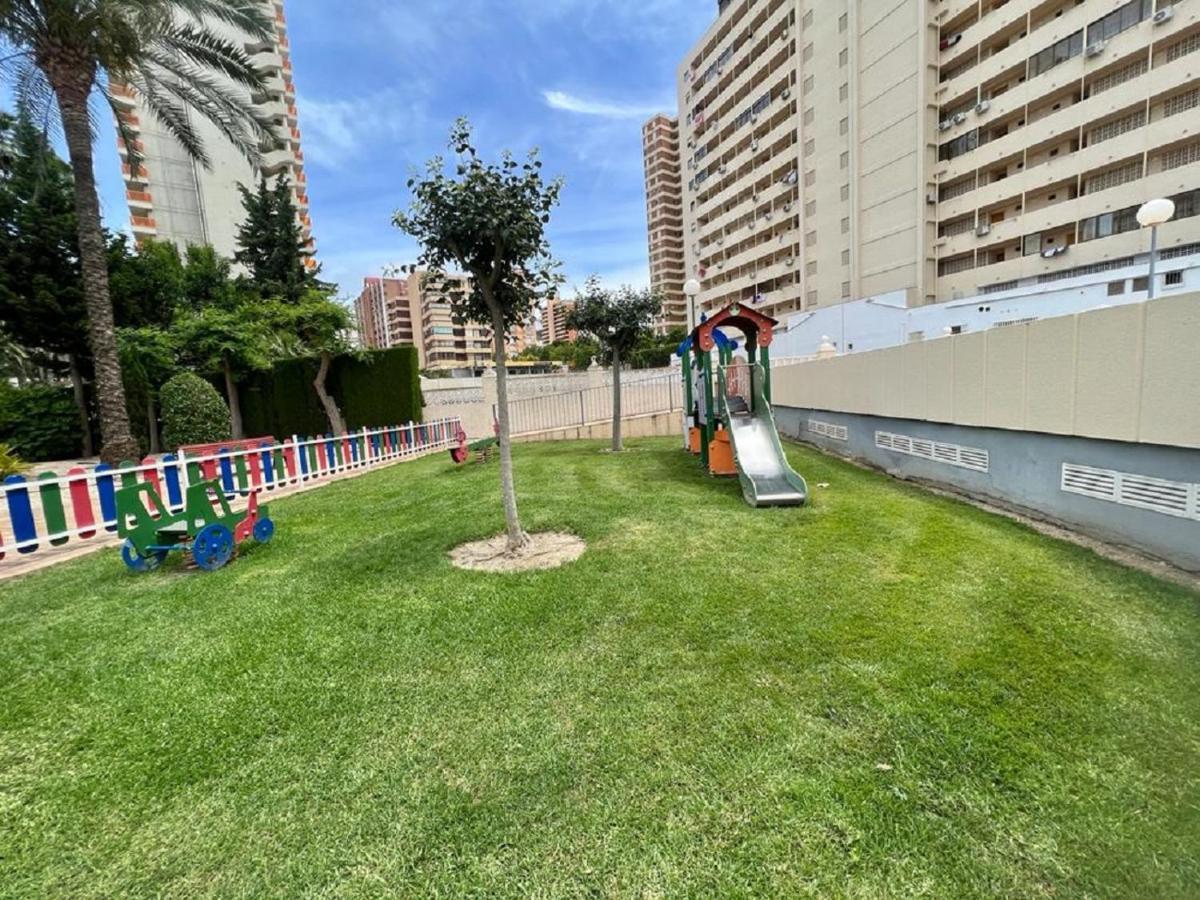 Gemelos 22-3-12 Benidorm Dış mekan fotoğraf